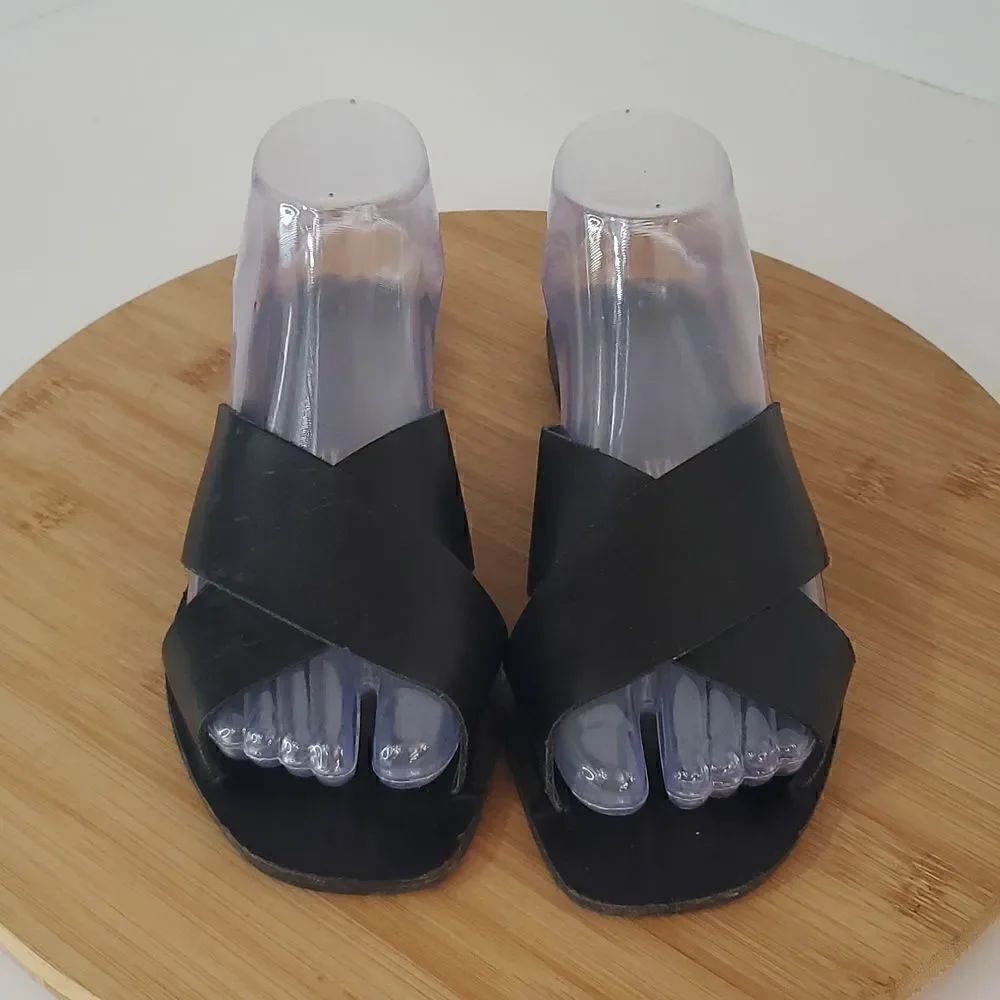 Seychelles Black Leather Slide Sandal Women's Size 6